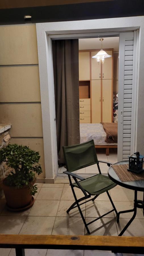 M&M Airport Stop Garden Apartment Spáta 外观 照片